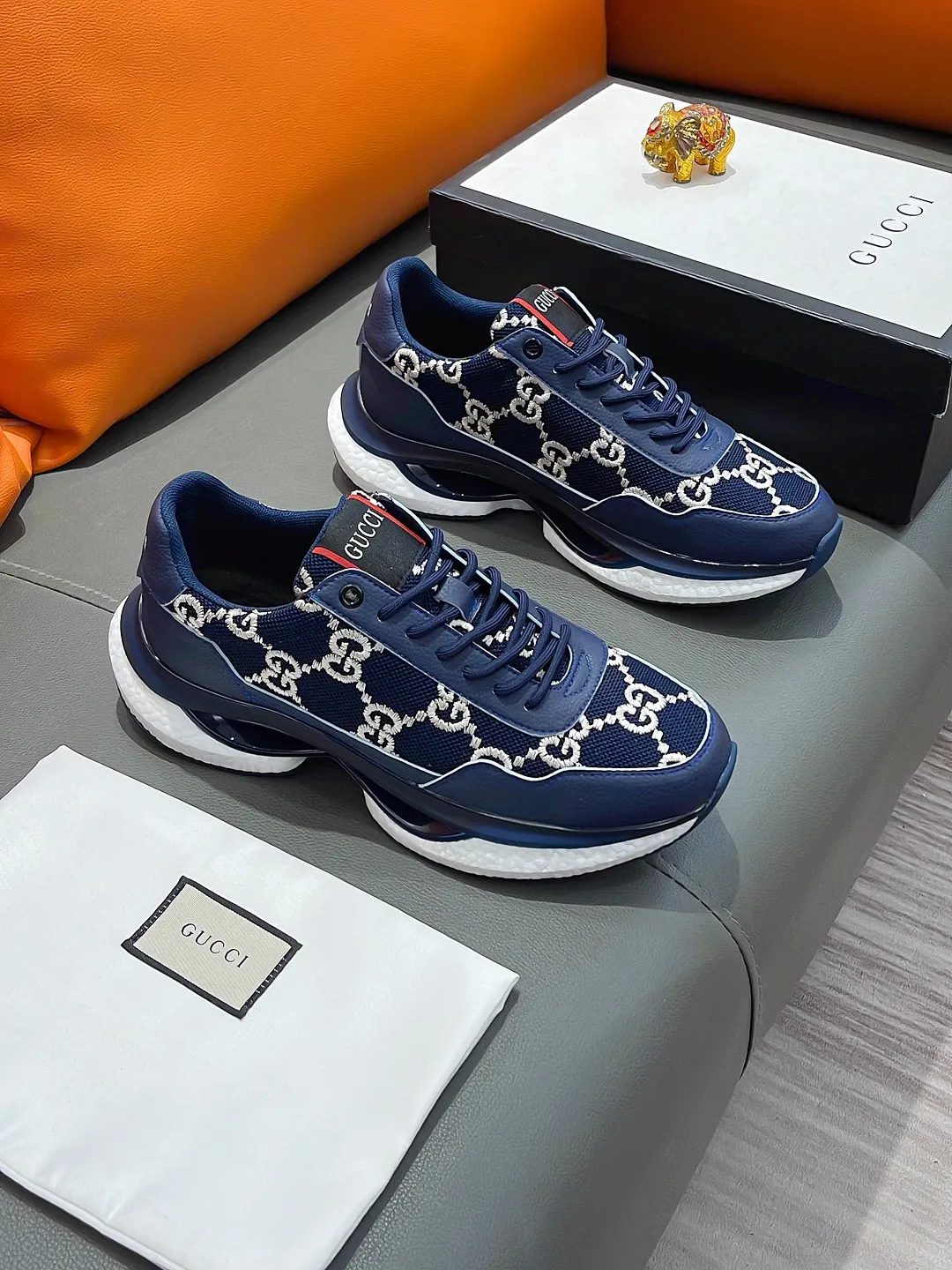 Men's shoes GUCCI "Gucci" P440 Regular size: 38-44 (casual shoes) Product materials: Selected cowhide upper, soft sheepskin lining; original outsole.